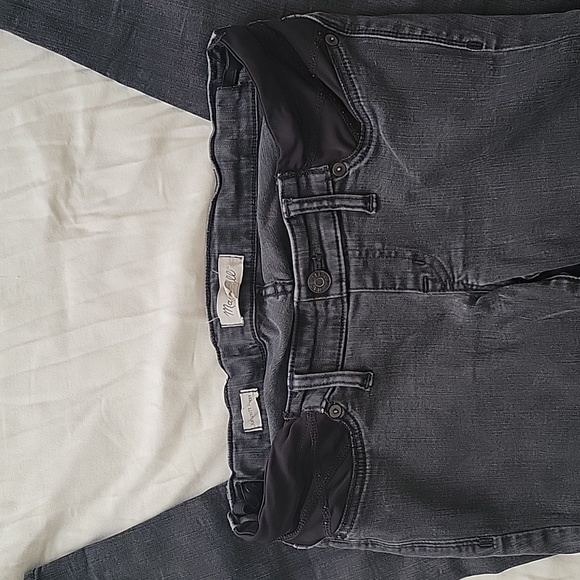 Madewell Maternity Under the Belly Jeans - Picture 3 of 4